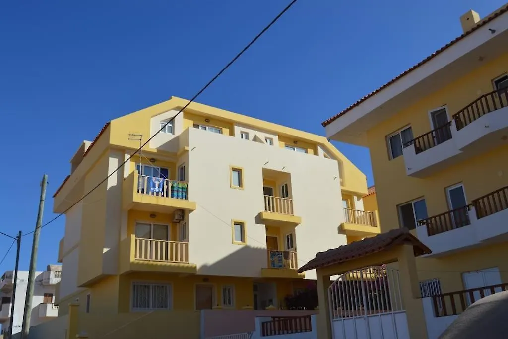 Tres Caravelas Studio Flats Santa Maria 0*,  Kapverdy